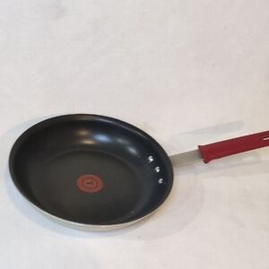 Nonstick Frying Pan with Silicon Red Handle Platinum Professional 10 in 26 cm